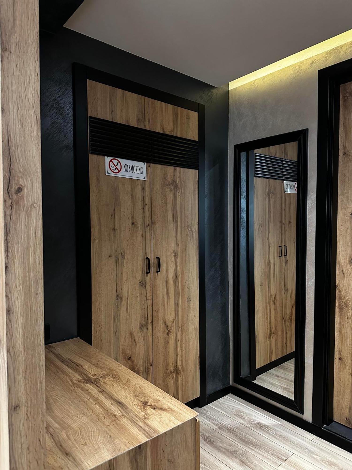 Zet Apartments - Bedroom & Bathroom Приштина Экстерьер фото